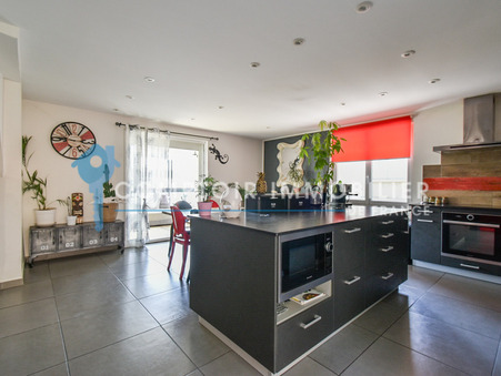 Montmélian  482 000 €