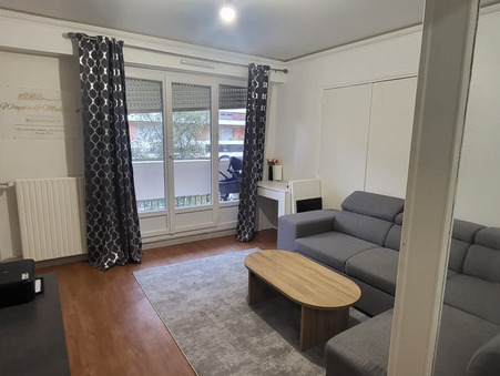 Paris  336 000 €