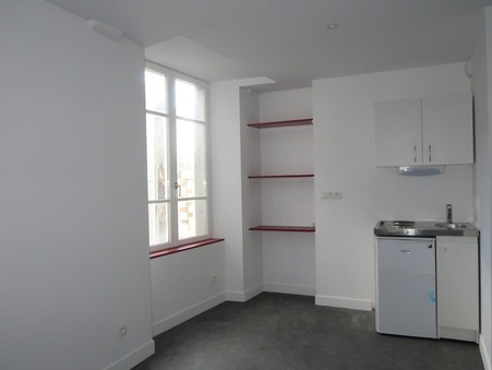 Clermont Ferrand  335 €