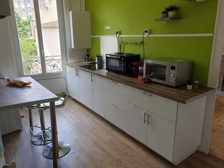 Saint Étienne  530 €