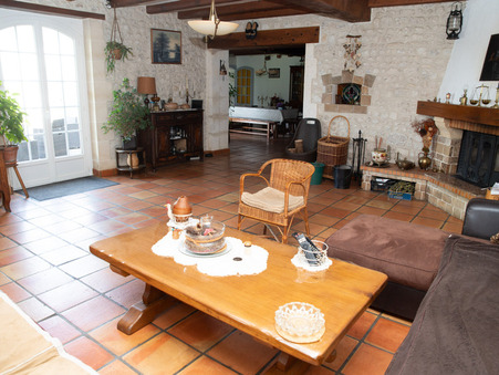 A vendre maison Ladiville 16120; 360 000 € 