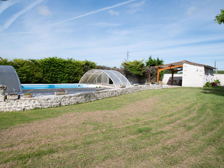 A vendre maison Ladiville 16120; 360 000 € 