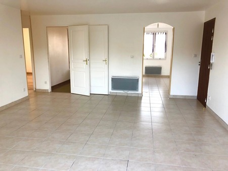 Sully-sur-Loire  570 €