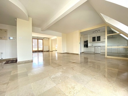 MONTBELIARD  227 000 €