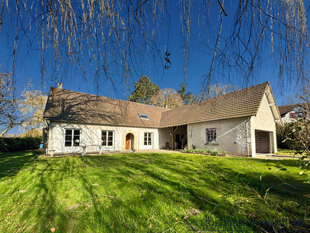 Montfort l amaury  546 000 €