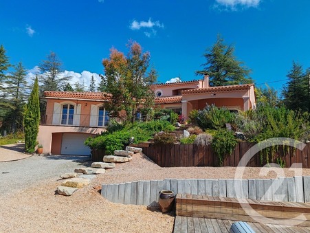 St etienne les orgues  632 000 €