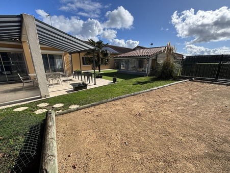 CHEVROUX  365 000 €