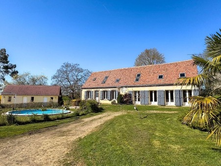 LA BAZOCHE GOUET  294 000 €