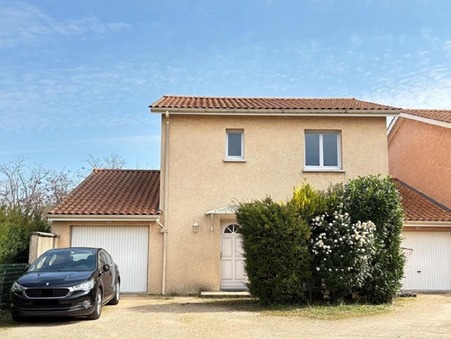 MACON  950 €