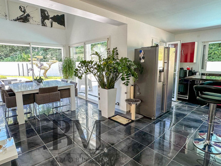 A vendre maison Entre Vignes 34400; 730 000 €