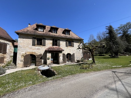 LA CHAPELLE AUX SAINTS  443 000 €