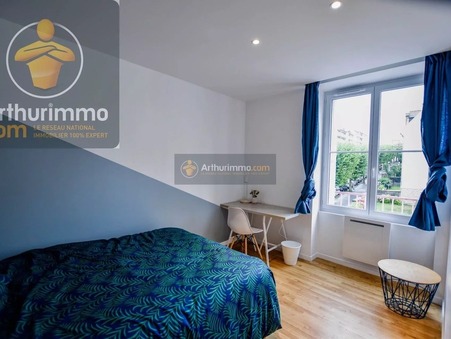 Brest  360 €