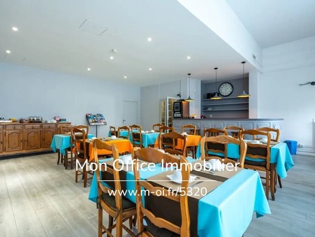 Salon-de-Provence  157 500 €