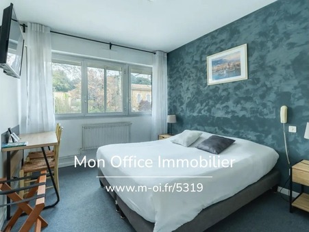 Salon-de-Provence  102 500 €