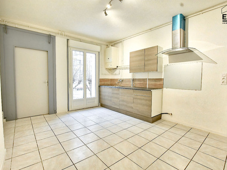 Roanne  450 €