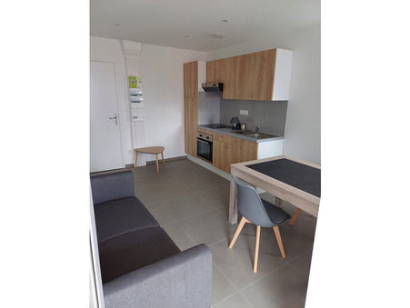 Saint Étienne  550 €
