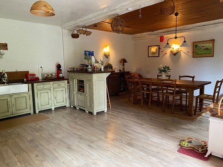 A vendre maison Saint Pierre des Landes 53500; 190 000 €