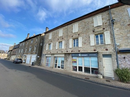 OBJAT  249 000 €