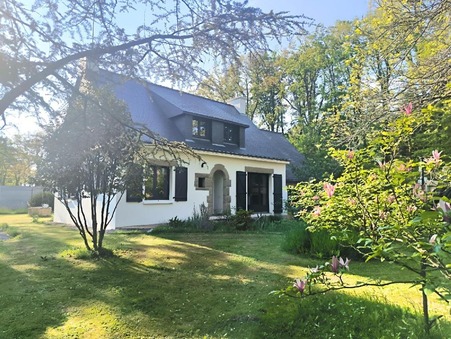 PEAULE  329 900 €