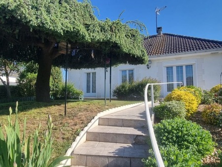 VENDOME  220 500 €