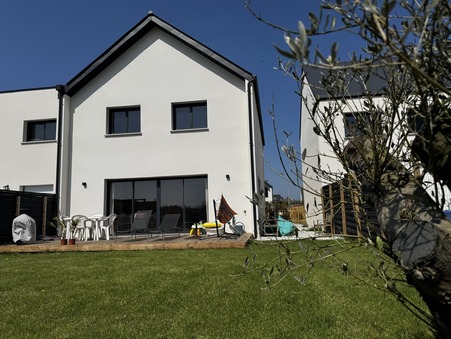 Hédé-Bazouges  337 300 €
