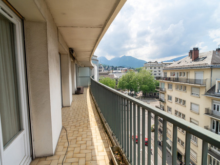 Chambéry  243 700 €