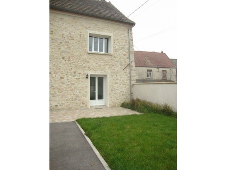 Nanteuil le haudouin  775 €