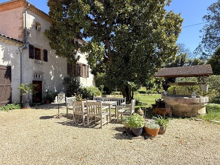 VARAIGNES  447 000 €