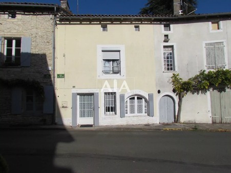 Verteuil-sur-Charente  144 450 €