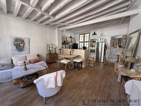 Montfort l amaury  372 500 €