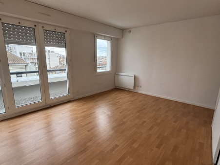 BORDEAUX  690 €
