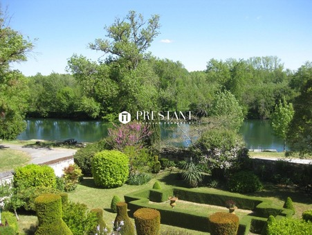 BASSAC  597 400 €