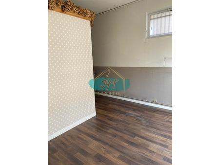 Local commercial sur Écouen ; 845 &euro;  ; Location Réf. 00029.009