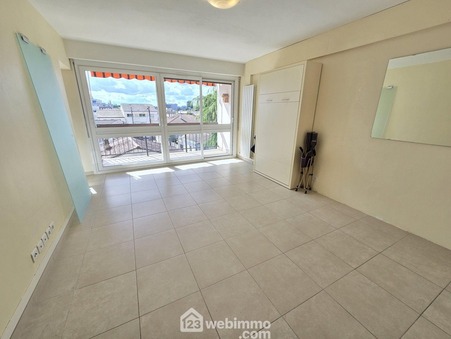Le Bouscat  150 000 €