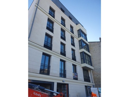 SURESNES  946 100 €