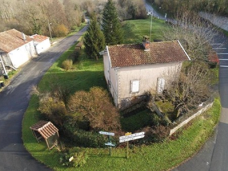 NANTEUIL EN VALLEE  115 000 €
