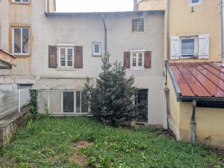 BESSENAY  210 000 €