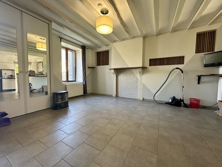 OUCQUES LA NOUVELLE  148 000 €