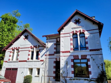 BRIOUX SUR BOUTONNE  399 500 €