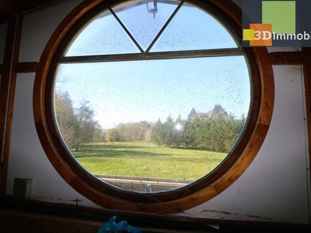 Dole  782 000 €