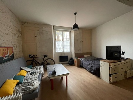 Saintes  435 €