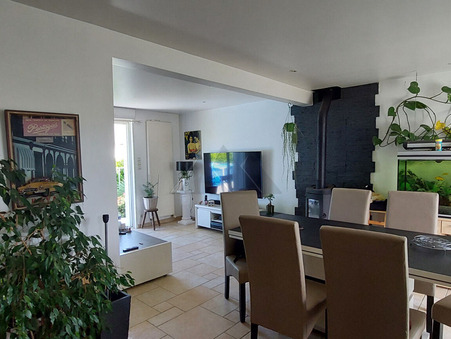 Guengat  224 490 €