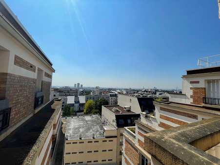 Paris  102 500 €