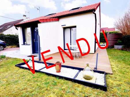 COURTRY  315 000 €