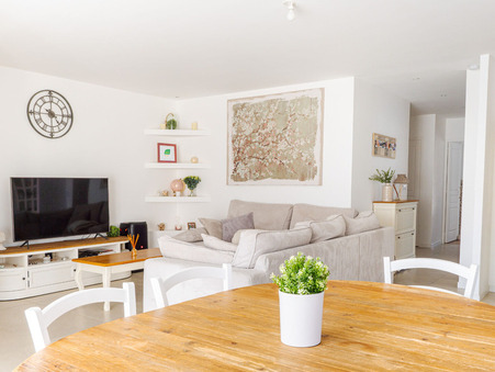 Avanton  220 000 €