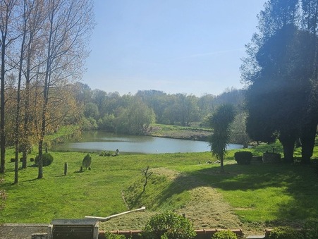 Plougonver  299 000 €