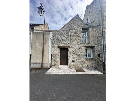 Saint-Germain-Laxis  950 €