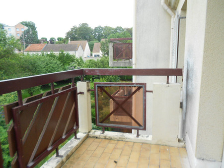 Melun  665 €