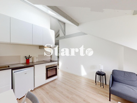 Dijon  680 €