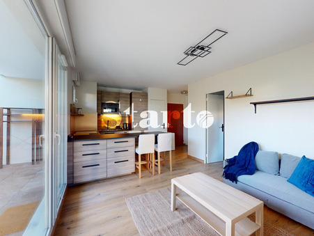 Dijon  770 €